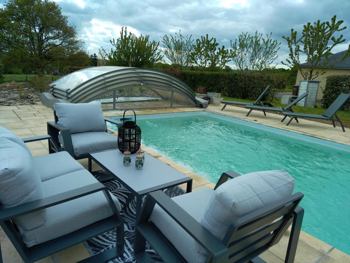 Maison/Villa Avec Piscine Privee Gite Brain D'Eau La Chapelle-de-Brain Eksteriør billede